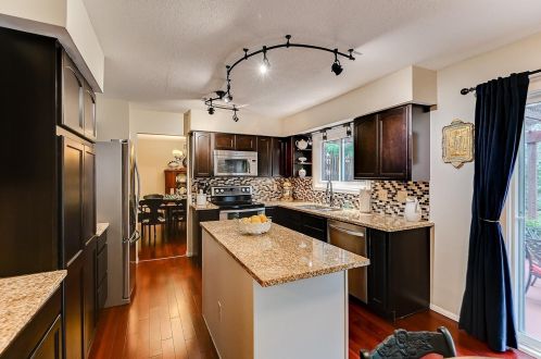 1810 Evergreen Ct, Saint Paul MN  55125-2301 exterior