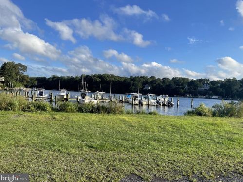 583 Jumpers Hole Rd, Severna Park MD  21146-2637 exterior