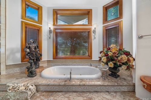 1559 Heather Ln, Riverside CA exterior