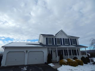 159 Skytop Dr, Pittston PA  18641-1007 exterior
