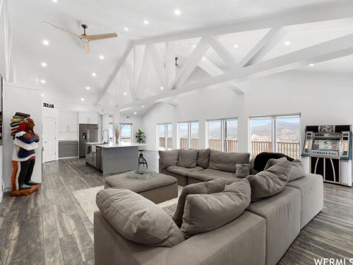 29731 Old Lincoln Hwy, Hoytsville UT 84017-9621 exterior