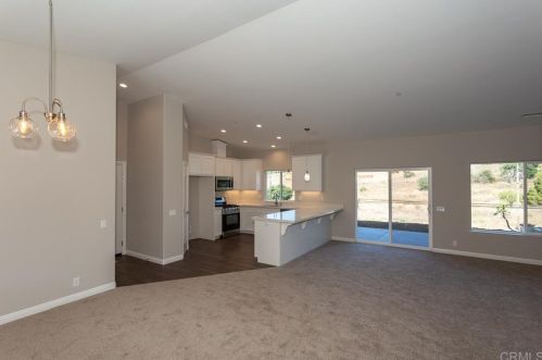 28459 Gordon Hill Rd, Valley Center, CA 92082-5511