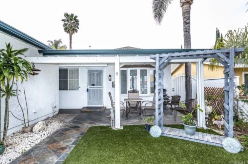 4122 Addington Dr, Anaheim CA  92807-2801 exterior