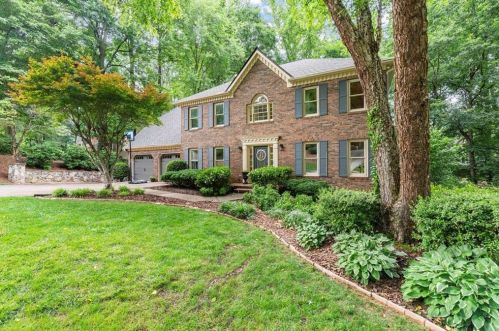 4430 Windsor Oaks Cir, Marietta, GA 30066-2320