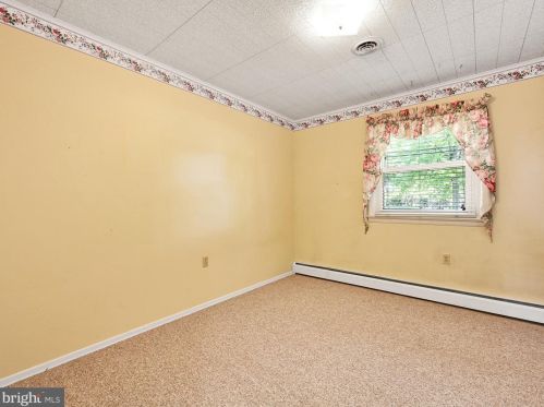 134 Scenic View Dr, Ephrata PA  17522-9570 exterior