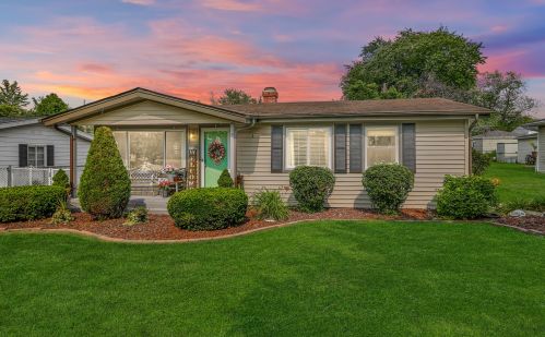 1107 Kim Pl, Lemont, IL 60439-4316