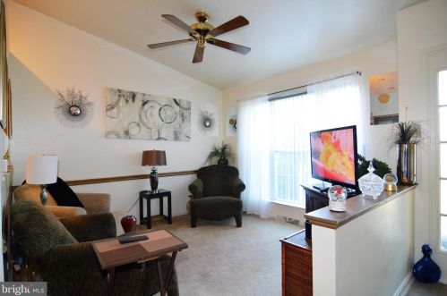 2449 Brookmar Dr, York, PA 17408-9492