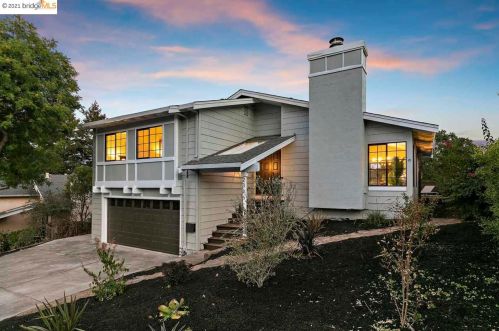 2316 Holly View Dr, Pacheco, CA 94553-3375