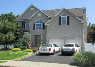 13 Gregory St, Hazlet, NJ 07730-4003