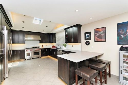 2175 Racquet Club Rd, Palm Springs, CA 92262-2622