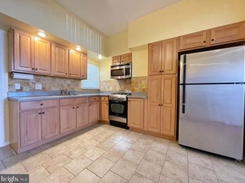 1322 Jackson St, Philadelphia PA  19148-2931 exterior