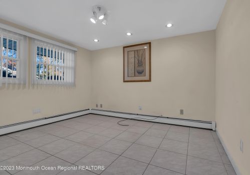 4 Judith Ct, Tinton Falls NJ  07712-4136 exterior