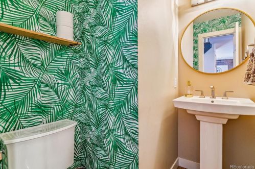 6948 Briarwood Cir, Englewood CO  80112-1151 exterior