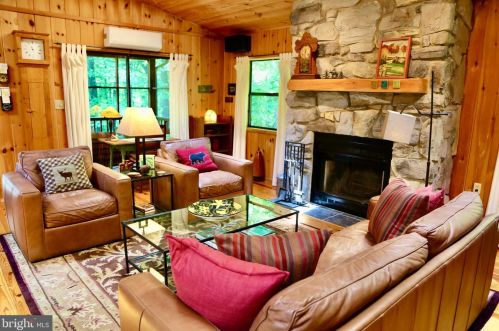 343 Stonewall Trl, Mathias, WV 26812-8201