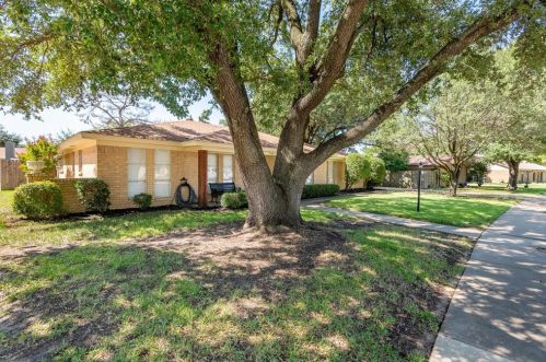 7508 Noreast Dr, Fort Worth, TX 76180-6736