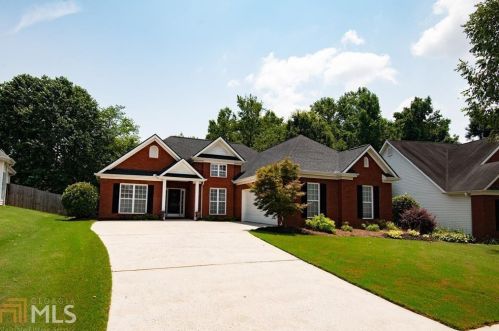 107 Creek Side Dr, Carrollton, GA 30116-8825