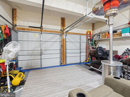 41 Cypress Point Ct, Charles Town WV  25414-3928 exterior