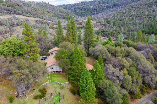 5944 Quarry Turn Rd, Michigan Bluff, CA 95631-9723