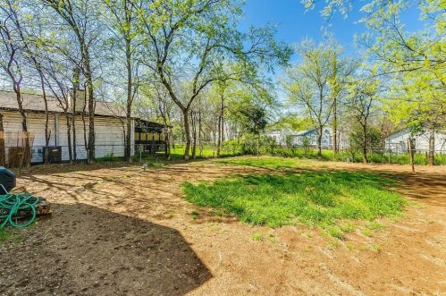 5912 Locke Ave, Fort Worth TX  76107-5514 exterior