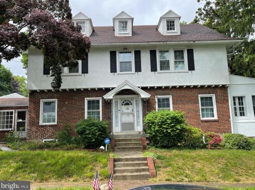 102 Park Ter, Harrisburg, PA 17111-1667