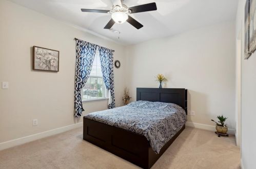 5568 High Point Rd, Atlanta GA  30342-5039 exterior