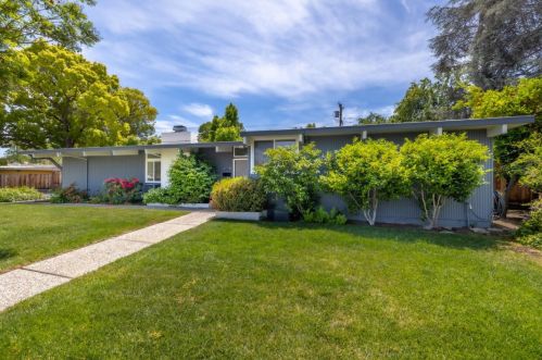 3770 Wright Pl, Palo Alto, CA 94306-4262