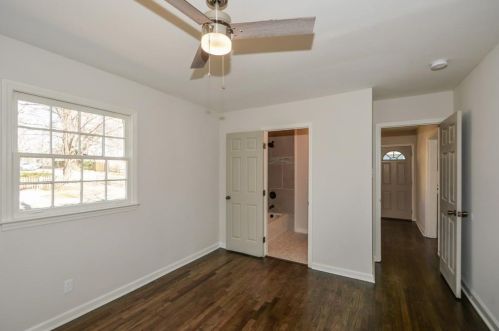 1771 Ctr Ave, Atlanta GA  30344-4725 exterior