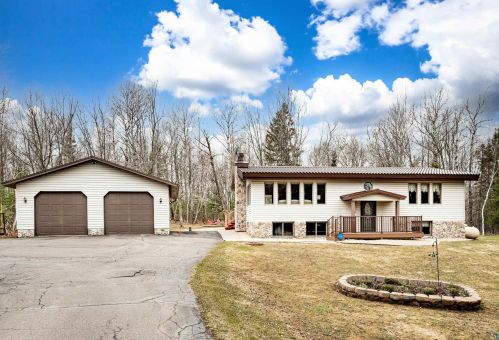 177 Olson Rd, Esko, MN 55733-9411