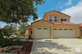 7247 University Dr, Moorpark, CA 93021-3240