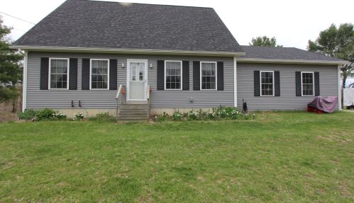 494 Wingood Rd, Windsor, ME 04363-3722