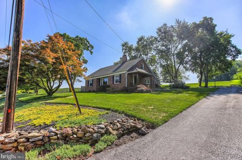 2095 Brandywine Ln, York, PA 17404-1303