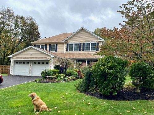 276 Soundview Ave, Huntington CT  06484-2137 exterior