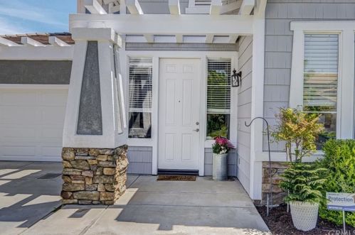 11395 Deerfield Dr, Yucaipa, CA 92399-6821