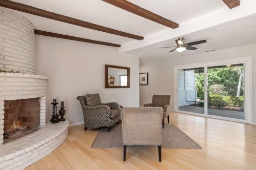 2004 Troy Pl, Vista CA  92084-4831 exterior