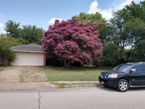 2119 Brentwood Ln, Carrollton TX  75006-1800 exterior