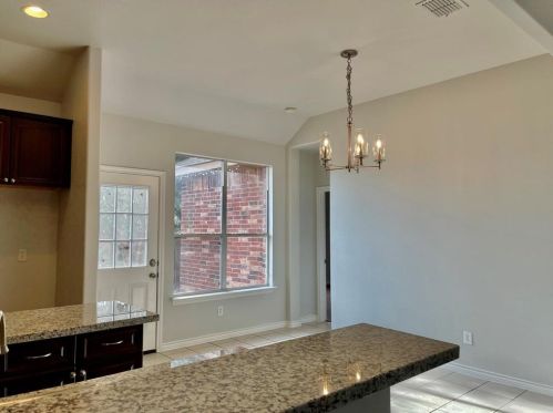 2069 Meadow Park Dr, Princeton TX 75407-2662 exterior