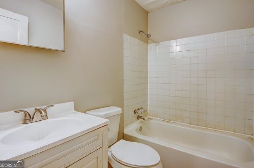 389 Holderness St, Atlanta GA  30310-1725 exterior