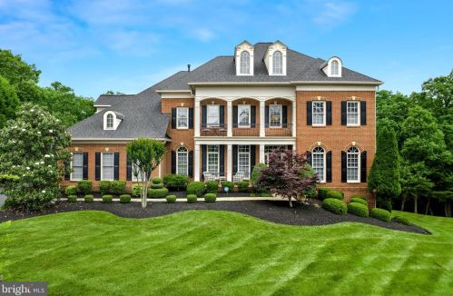43284 Overview Pl, Leesburg, VA 20176-3679