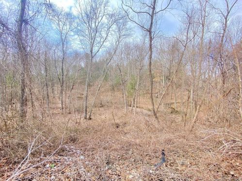 6 Glenbrook Dr, Windsor Locks CT  06096-2159 exterior