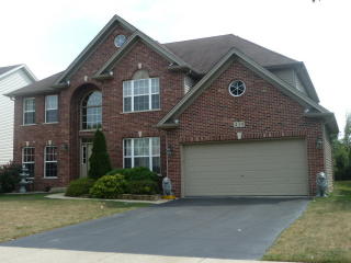 439 Comstock Ave, Addison, IL 60101-4835