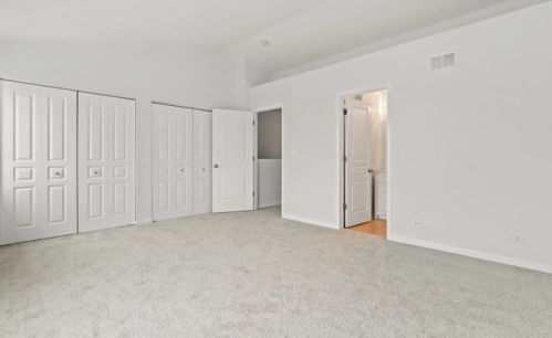 902 Galway Ln, Pingree Grove IL  60140-9174 exterior