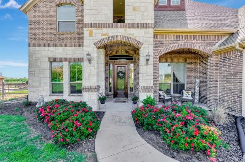 12054 New Day Dr, Fort Worth, TX 76179-9167