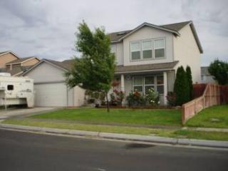 1402 Misty Dr, Hermiston, OR 97838-4008