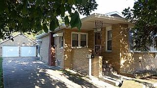 910 Florence St, Kewanee, IL 61443-1618