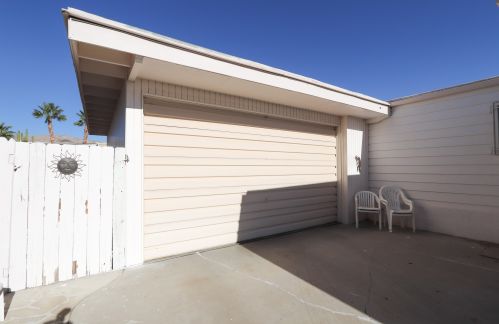 69254 Crestwood Dr, Desert Hot Springs, CA 92241-8230