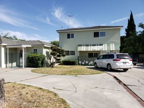 5135 Walnut Ave, Chino, CA 91710-2567