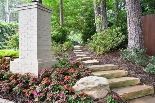 1635 Briarcliff Rd, Atlanta GA  30306-2145 exterior