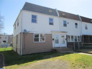 2432 Airacobra St, Levittown PA  19057-4106 exterior