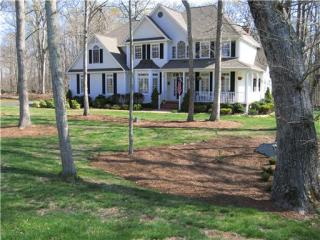 29 Grindstone Ln, Upper Stepney, CT 06468-1349