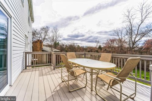5266 Eliots Oak Rd, Columbia MD  21044-1827 exterior